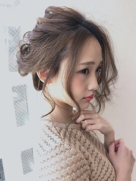 アグヘアー 釧路店(Agu hair) 後れ毛がかわいい☆ラフめなアップ