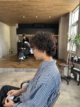 サクラ 岐阜(SAKURA) スパイラルパーマで大人な雰囲気を！