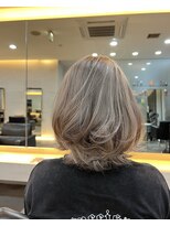 アージェガーデン(AGEE GARDEN) ブロンドベージュ×ウルフボブ