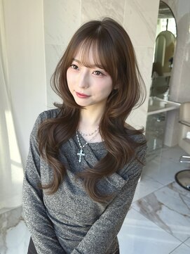 グレージュ×レイヤーカット