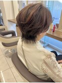 レザーカットでなめらかくびれショート