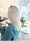 透けるような透明感☆ホワイトカラー