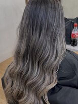 ジェニックバイノギオ(GENIC BY NOGIO)&nbsp;読谷村 白髪ぼかしグレージュバレイヤージュ