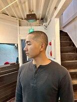 ビーバイエイトジェンツ(Bee by EIGHT GENTS)&nbsp;MEN’S HAIR/サーフカール/刈り上げセンターパート/心斎橋