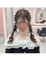 アリエス 八重洲店(Aries)&nbsp;髪の毛リボンのツイン編み下ろし