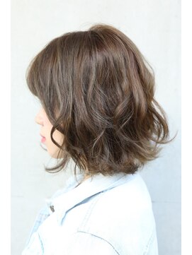 ノックス NOCKS(南流山駅前店) ティーンに人気の小顔ミディアム