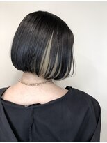 トルネード(TORNADO)&nbsp;韓国アイドル風インナーカラー　切りっぱなしボブ　タンバルモリ