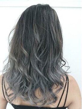 イヴァン アンド リズ 奈良店(IVAn & LIZ) インスタ人気☆抜け感バレイヤージュアッシュハイライト