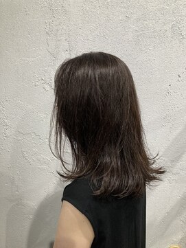 デムル(DEMURE) セミロング