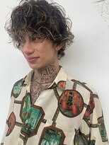 イーストハムアネーロ(EAST HAM anello)&nbsp;マッシュウルフ × ハードパーマ