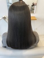 プリュム(Plume) 艶髪ロングヘア