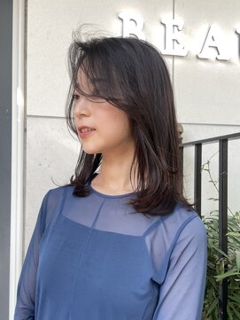 ビュートリアム 広尾(BEAUTRIUM) ミディアムレイヤー 長め前髪