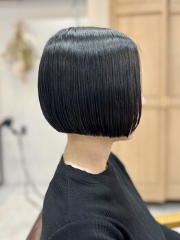 トットファム(tot.fam.)の写真/あなたの髪質に合わせて、5種類の薬剤から最適な調合をご提案◎ダメージレスな酸性ストレートもオススメ♪