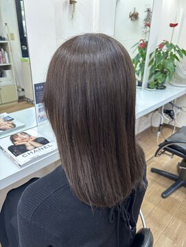 美容室サンク(CINQ) くすみブラウンカラー
