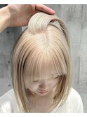 ベージュカラー