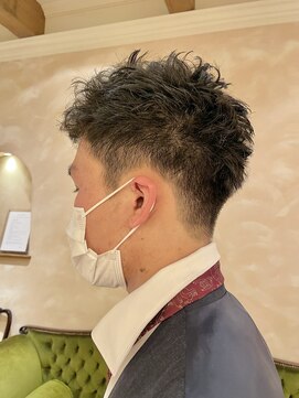 ビュートリアム265(BEAUTRIUM 265) 刈り上げフェザーショートオフィスカジュアルビジネスマン短髪