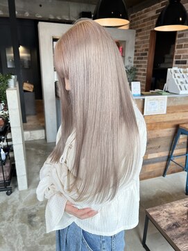 ソル ヘアー デザイン(SOL HAIR DESIGN) ホワイトグレージュ