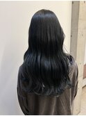 ブリーチなしカラーブルーブラック寒色系暗髪 ウェーブロング