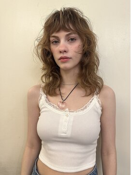 ランプ 代官山(the lamp) ミディアムレイヤー透明感ブリーチなしブラウンベージュパーマ