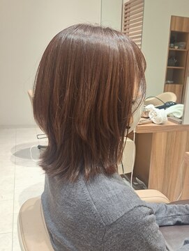 【大人かわいいカラー】モカグレージュ×くびれヘア