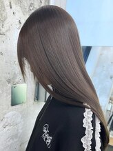 カラーのこだわり｜ブリーチなしで赤みを抑えた透明感のあるカラー