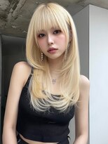 ランテルディ 渋谷(LANTERDIT)&nbsp;アッシュグレー薄め前髪くびれ巻きおくれ毛カットブリーチなし☆