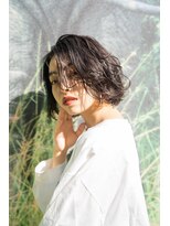 ワク(WAKU)&nbsp;YUJI style NO,7　セミディカールシアーカラー