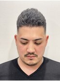 30代40代メンズ刈り上げフェードスタイルかき上げ短髪ワイルド