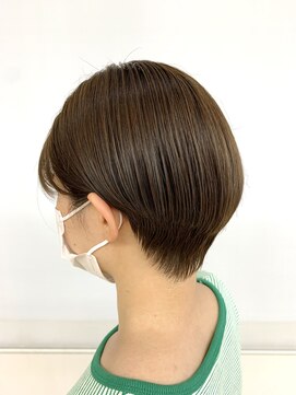 クオリス 上板橋店(QUALIS) 大人可愛い耳掛け丸みショート/ハンサムショート/ブルーアッシュ