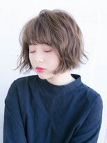 ルティア(Lutia) ゆるふわミディショート アッシュベージュ