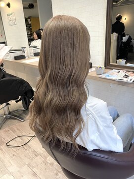 コワファーストナガサキシャンプーボーイ(COIFF1RST NAGASAKI SHAMPOO BOY) 長崎 ナチュラル ミルクティーカラー