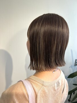 シアン(cyan.) 切りっぱなしボブ