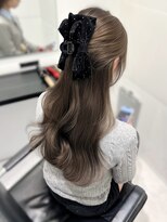 ヴェイナゴヤ(VEYY. nagoya) オリーブ/グレージュ/ブリーチなし/透明感/ショコラ/髪質改善