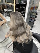 ラピス 渋谷本店(Lapis) バレイヤージュ/ホワイトグレージュ/ミニウルフ