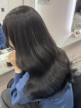 アエラバイトゥルークリエイション(AERA by True Creation) グレーブラック/miyu