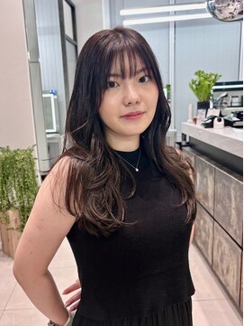 アルティファータ(artifata) ミディアム ミディアムレイヤー レイヤー 顔まわりレイヤー