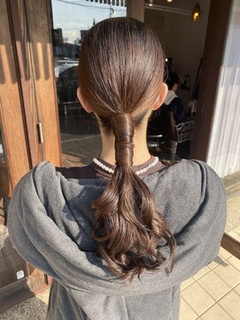 ルシア(Lucia) お呼ばれヘア/タイトヘア