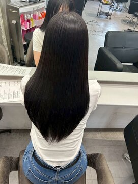 キング 心斎橋店(K!ng) ハイライトカラーミルクティーベージュレイヤーカット