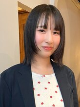 ロティー(loty) レイヤー ボブ 顔周りカット 前髪 暗めカラー 透明感カラー 20代