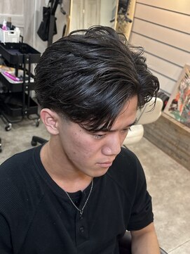 スウェル 押上店(Swell) サーフカール/スパイキーショート/ブルーブラック/眉毛/錦糸町駅