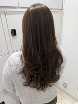 ケンジ 平塚 アネッタ(KENJE annetta)&nbsp;レイヤー/白髪ぼかしハイライト/艶髪