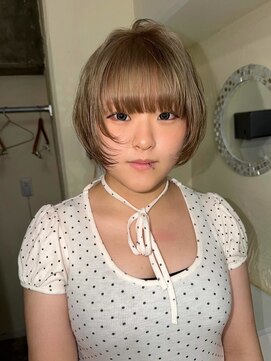 マロ(MALo) ミルクティーベージュ×ショートヘア