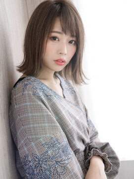 ウィンクルムバイシルクロ 尼崎(Vinculum by circulo) アシメバング×ベージュカラー☆おすまし顔切りっぱなしボブ♪