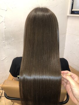 アコンプリッシュ 代官山 恵比寿(accomplish) プラチナミネコラ