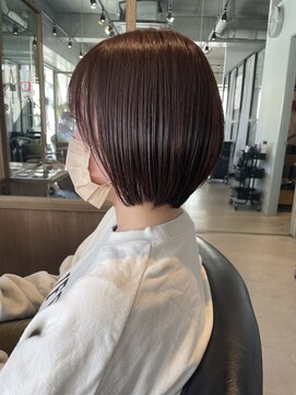 フェリア 池田(FERIA) ストレートショートボブ（田岡）