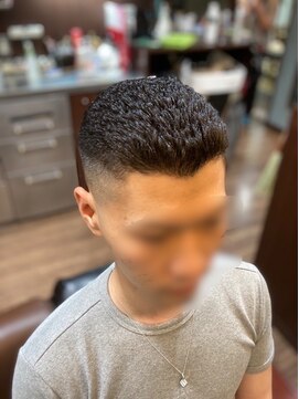 理容室 グリーンゲーブルズ(GREEN GABLES) 濡れパン　フェードパンチ