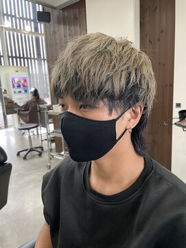 ヘアーアンドエステティック ヴェリス(hair&esthetic Velis) 【Velis】マッシュウルフ×ツートンカラー