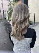 ジュジュル 稲毛本店(jujur)&nbsp;ブリーチ黒髪/グレーベージュ/レイヤーロング/前髪パーマ