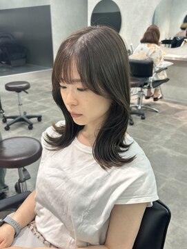 ジーニー 千葉(GENiE) 黒髪/グレーベージュ/ミディアムレイヤー/韓国くびれ/千葉