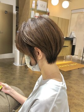 スミヤ(SUMIYA) 大人可愛い20代30代40代50代黒髪前下がりショートボブ/鹿児島